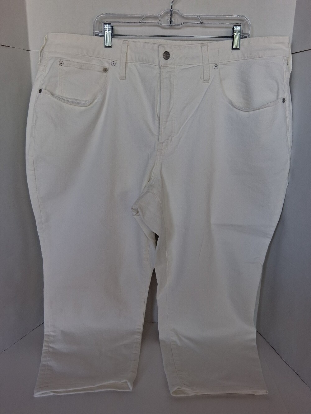 Women Cream Straight-Leg Jeans - Classic Casual Style